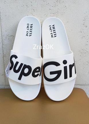 Білі чорні шльопанці шльопанці тапки тапочки босоніжки super girl3 фото