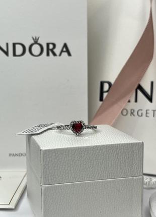 Серебренное кольцо красное сердце с фирменной упаковкой3 фото