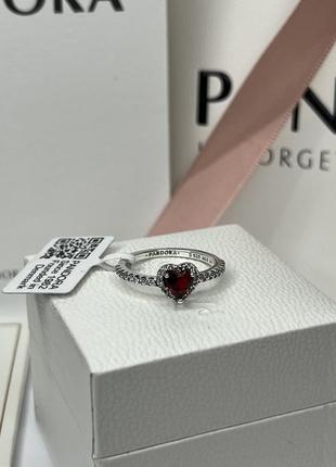 Серебренное кольцо красное сердце с фирменной упаковкой4 фото