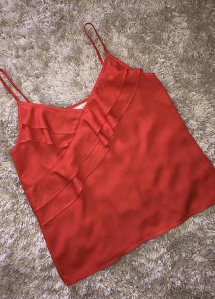 Яркая маечка с воланами фирмы h&amp;m