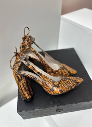 Эксклюзивные туфли лодочки из итальянской кожи женские на каблуке