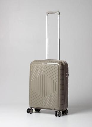 Чемодан ручная кладь франция полипропилен малый s бежевый | 55х36х20 см | 35 л | 2.5 кг | snowball 20103