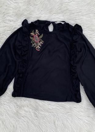Шикарна блузка з об'ємними рукавами з вишивкою zara раз.s