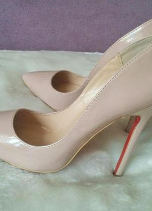 Туфли christian louboutin(лабутены)5 фото