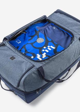 Спортивний валіза сумка на колесах для спорту kipsta essential 105л 75 х 39 х 36 см синій8 фото