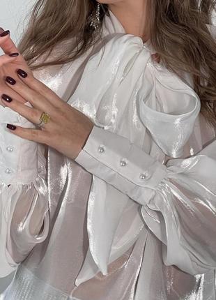 Біла прозора атласна блуза бант4 фото