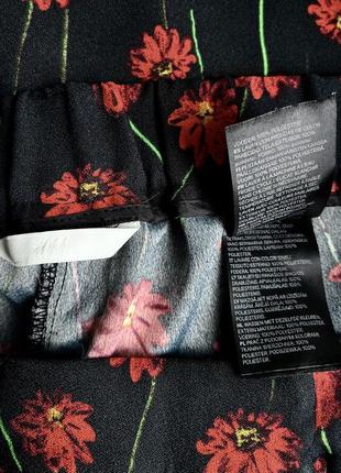 Классические брюки в цветы h&m 36/385 фото