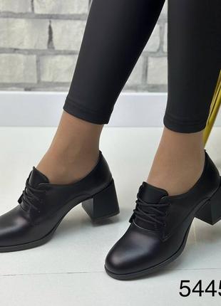 Стильная классическая модель весенние женские туфли на квадратном каблуке натуральная кожа замш3 фото