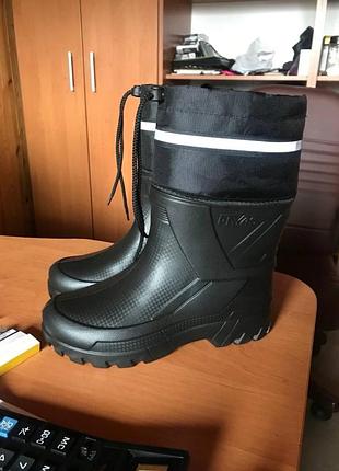 Утеплені гумові чоботи чорний 00850