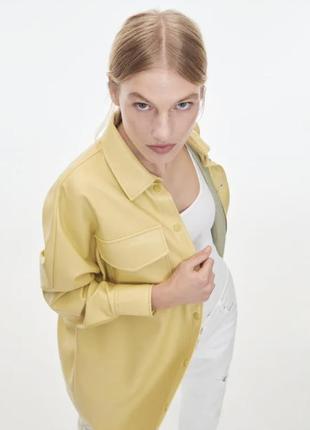 Стильная рубашка из эко кожи! reserved