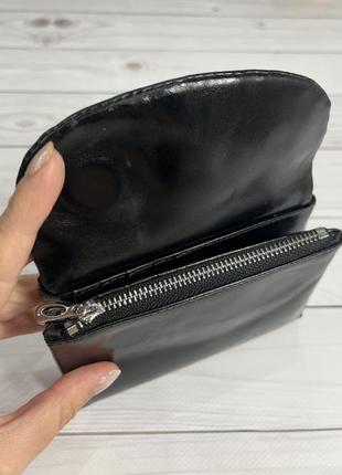 Невеликий шкіряний жіночий чорний гаманець5 фото