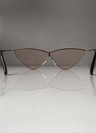 Стильные солнцезащитные очки4 фото