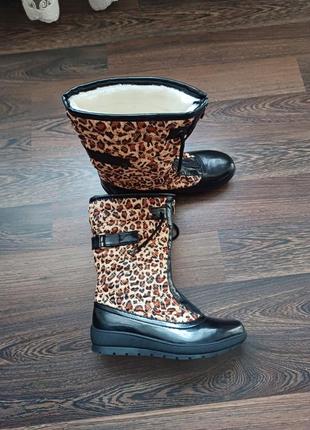 Женские сапожки