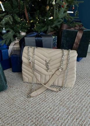 Женская сумка из эко-кожи yves saint laurent 30 ив сен лоран бежевого цвета молодежная, брендовая2 фото