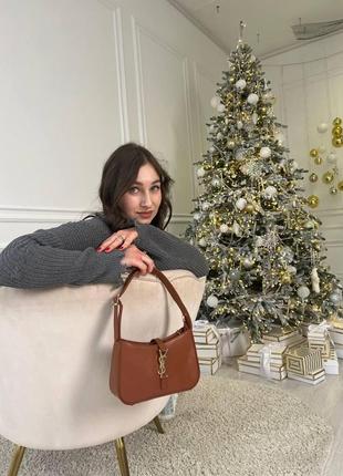 Жіноча сумка із еко-шкіри ysl hobo ив сен лоран хобо saint laurent black classic bow tie коричневого кольору молодіжна, брендова сумка6 фото