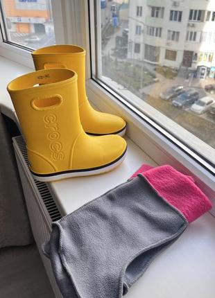 Резиновые сапоги носок crocs kids crocband rain boot j2 33-34 желтые