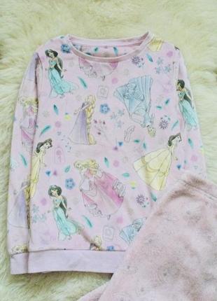 5-6 лет, 116 рост disney by george флисовая пижама с принцессами. серебряный принт на штаниках. теплая,2 фото