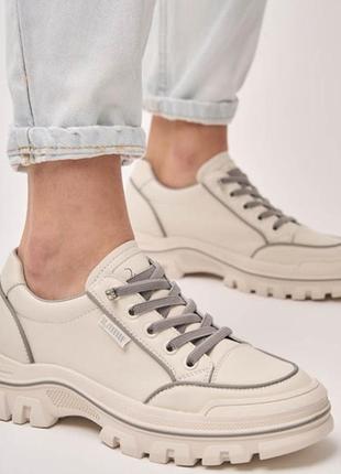 Кроссовки женские lonza