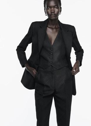 Костюм жаккардовый zara