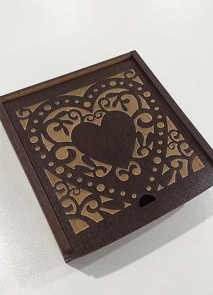 Подарочная коробка "сердечко" karmen венге1 фото