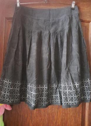 Черная вельветовая юбка с вышивкой и бисером marks & spencer5 фото