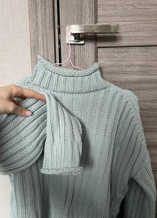 Свитер голубой