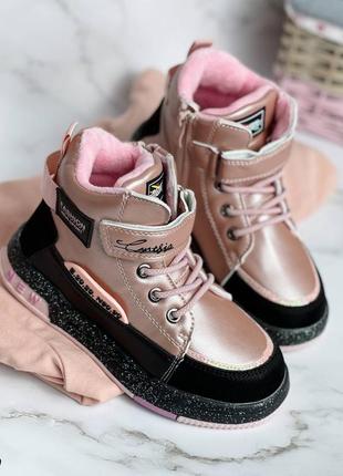 Ботинки материал эко-кожа внутри флис цвет розовый + черный на молнии + шнуровка кроссовки хайтопы