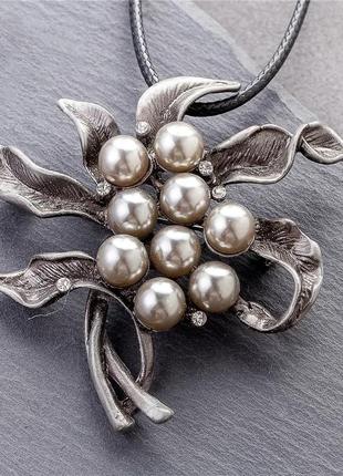 Большое металлическое украшение подвеска брошь колье ожерелье кулон на шнурке бижутерия