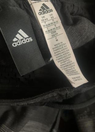 Штаны джоггеры adidas icon un track pants. эксклюзив! xs-s9 фото