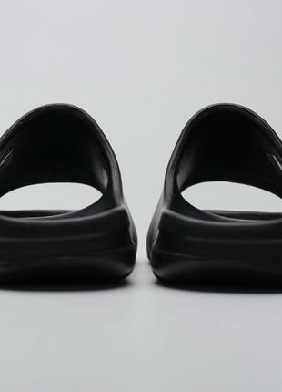 Сланцы женские, мужские adidas yeezy черные (адидас изи, адидасы, шлепанцы, шлепки, тапки)7 фото