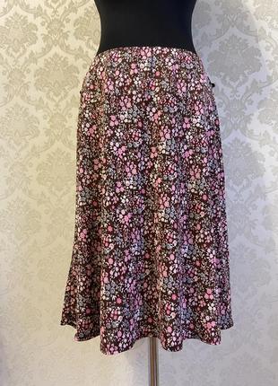 Легкая юбка в цветочный принт4 фото
