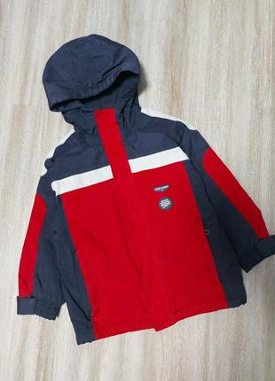 Курточка демисезон на флисе!! 5-6 лет..