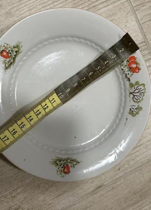 Тарелки различные десертные винтажные