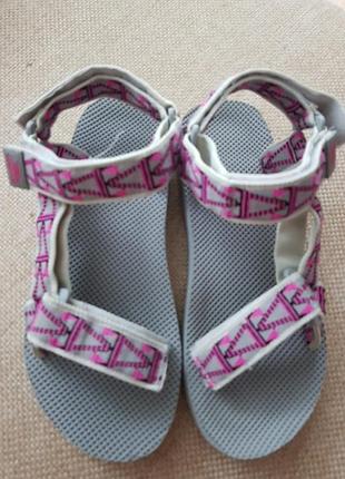 Босоніжки 37 розмір