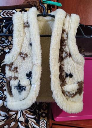 Жилет детский из овчины.