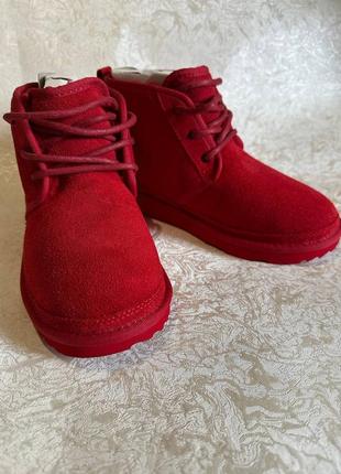 Женские замшевые ботинки ugg красные1 фото