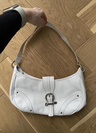 Шкіряна сумка на плече/ багет burberry оригінал