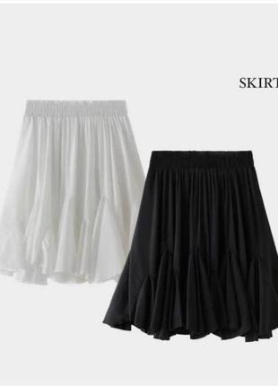 Мини юбка с рюшами оборками короткая воздушная юбка из креп шифона на подкладке талия на резинке черная белая юбочка2 фото