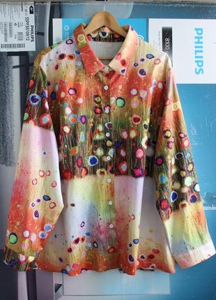 Яркая просторная блуза с интересным принтом