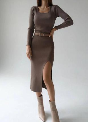 Елегантна жіночна сукня міді облягаюча з розрізом на нозі з довгими рукавами рубчик8 фото