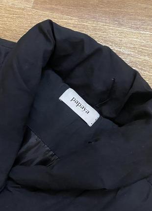 Стильная куртка на кнопках с трендовым воротником2 фото
