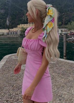 Женственное стильное платье мини-короткое трендовое облегающее с короткими рукавами и завязками на спине лен8 фото