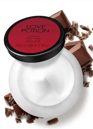 Парфумований крем для тіла love potion

[лав поушен)