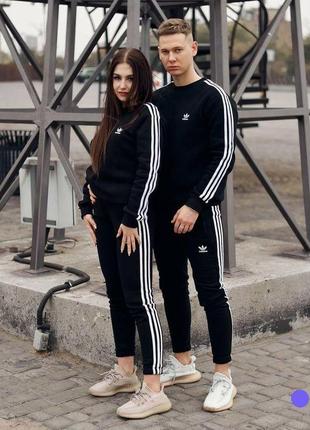 Костюм adidas.1 фото