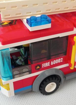 Lego 60002 city пожежна машина.8 фото