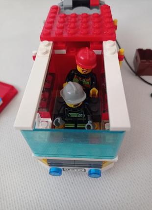 Lego 60002 city пожежна машина.6 фото