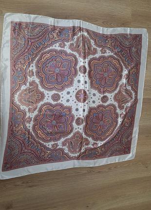 Ніжна велика  саржева хустка6 фото
