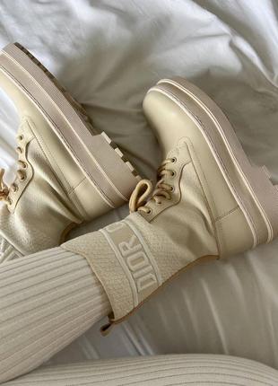 Dior boot beige sock