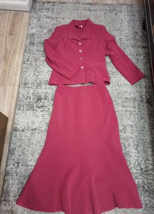Костюм женский