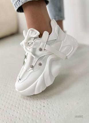 Білі шкіряні масивні кросівки на високій грубій масивній товстій підошві платформі4 фото